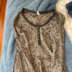 Free people cheetah shirt. Size medium